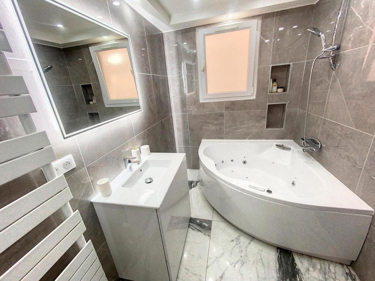 Apartament 3 Pieces Climatise En Rez De Jardin Avec Piscine Villeneuve-Loubet Zewnętrze zdjęcie